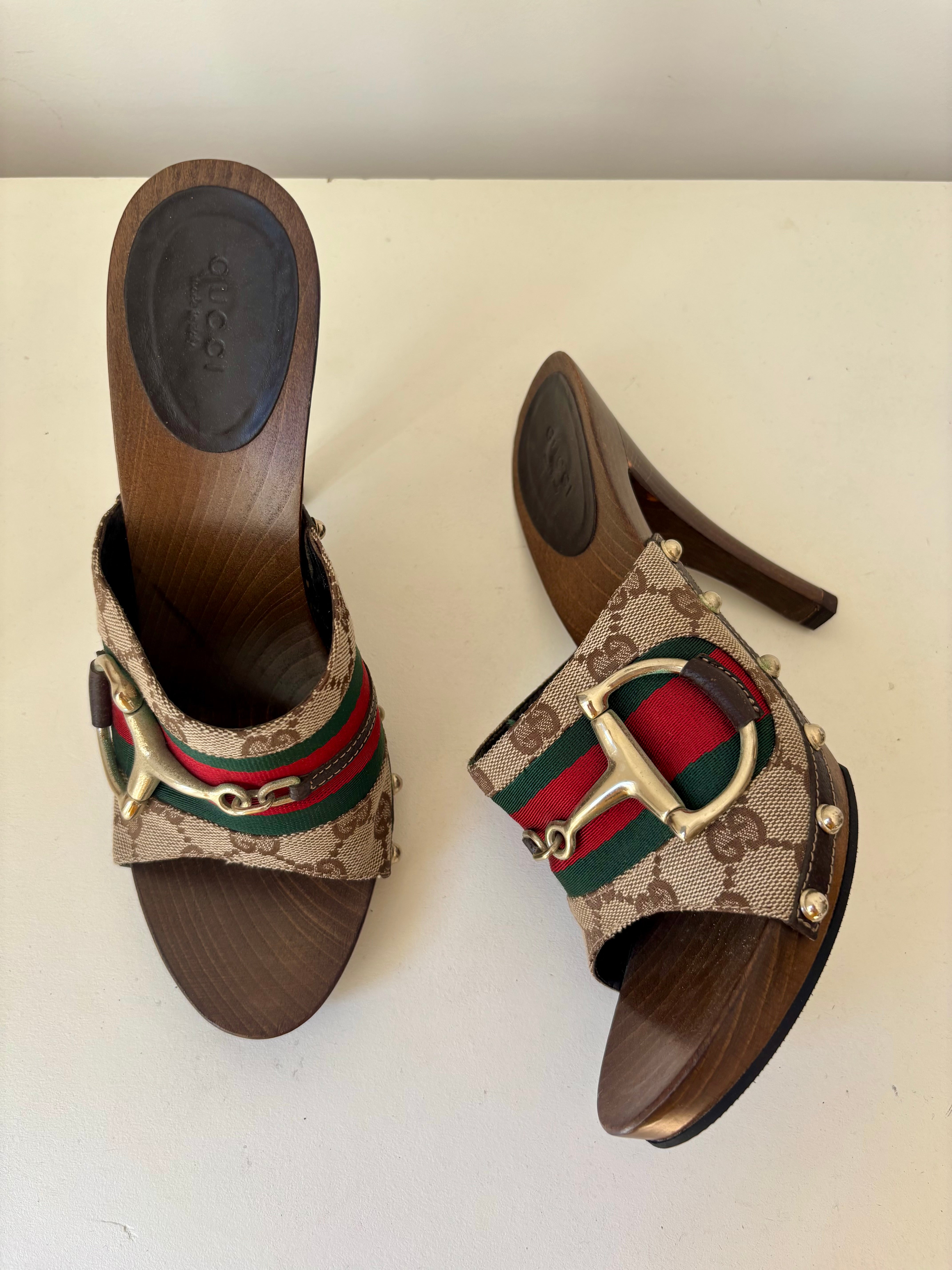 Gucci mules monogramme