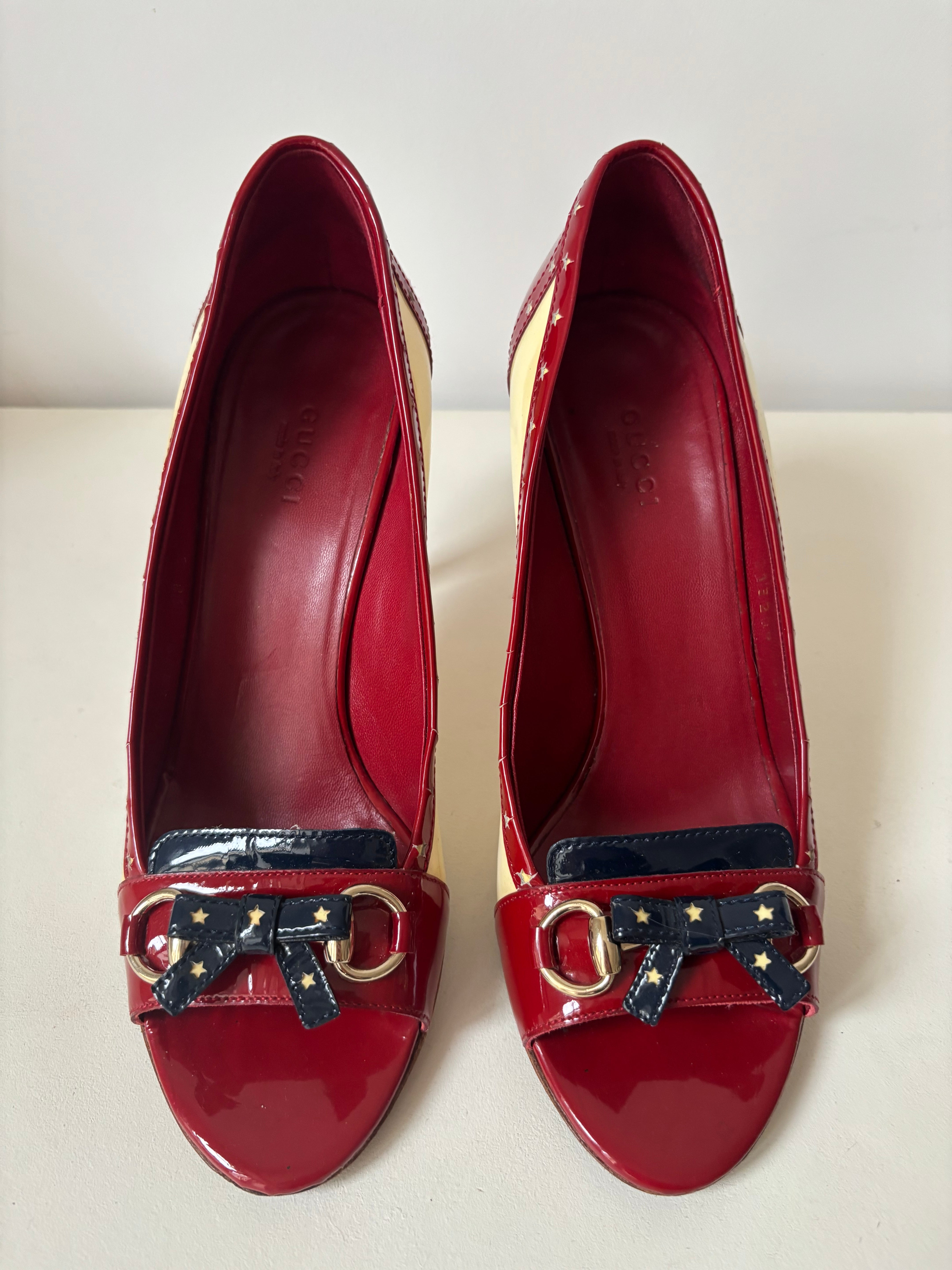 Gucci red and cream patent leather pumps - 38