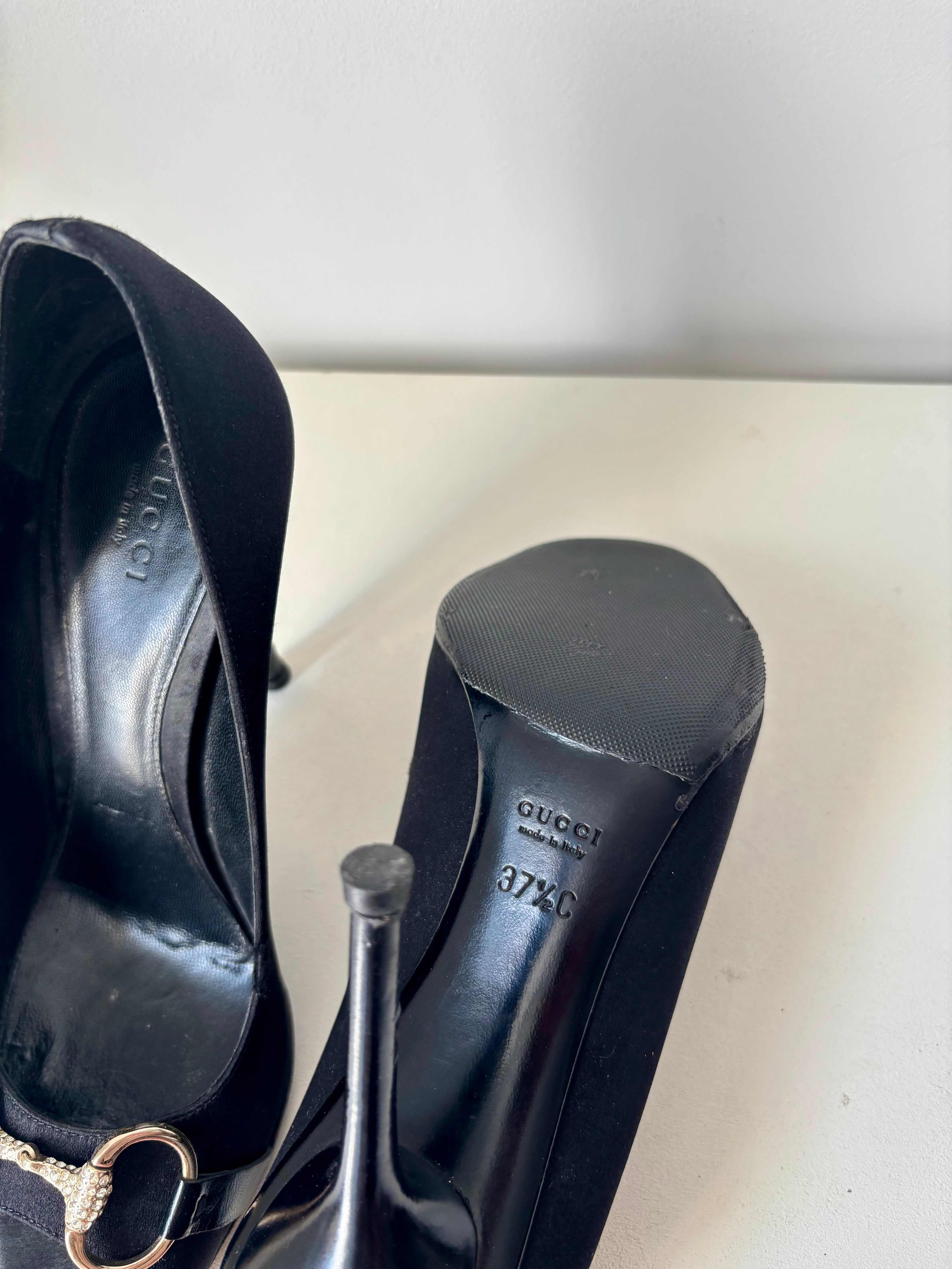 Gucci escarpins satin noir à mors strass – 37,5