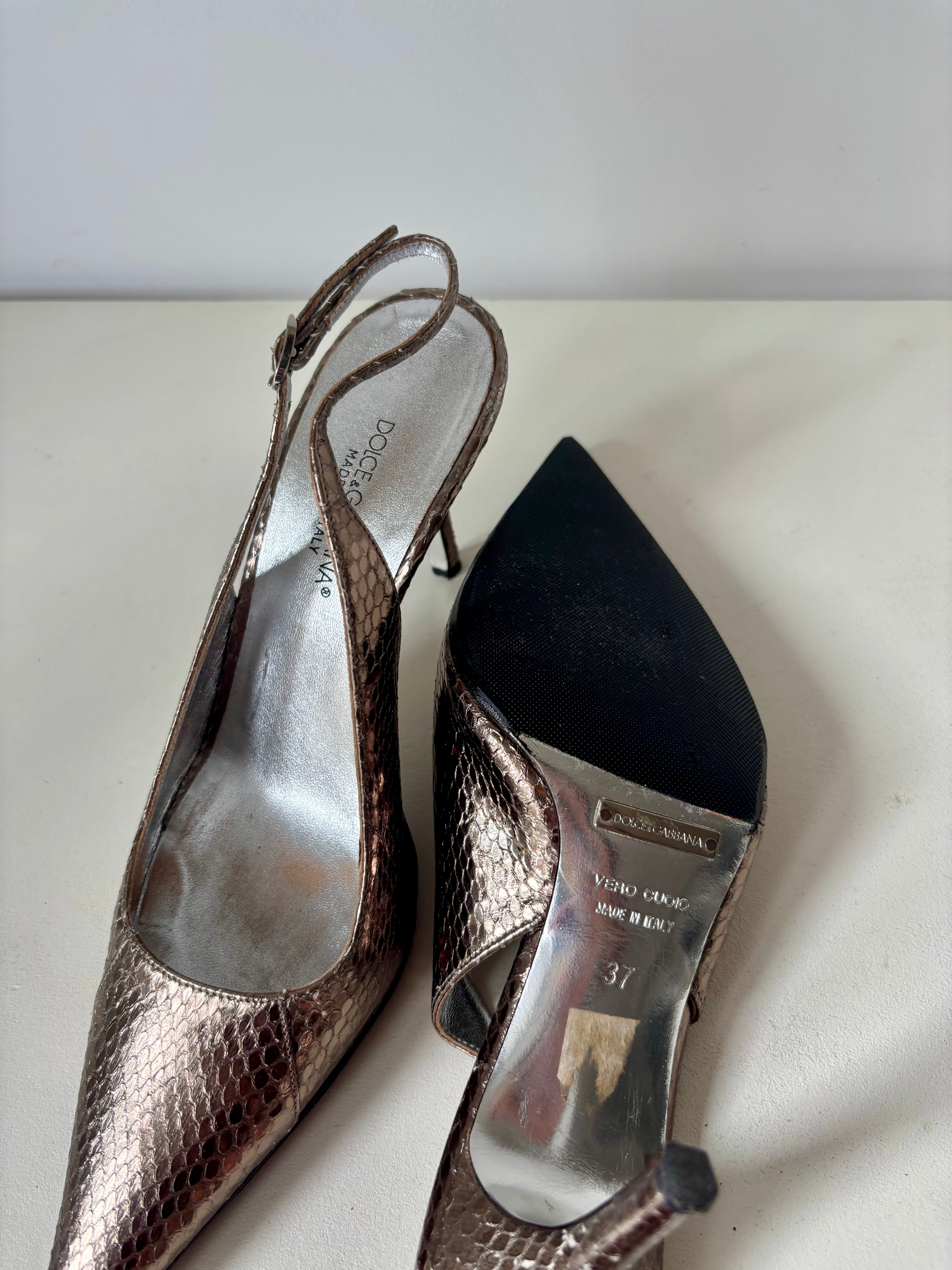 Dolce & Gabbana Escarpins slingback python métallisé — 37