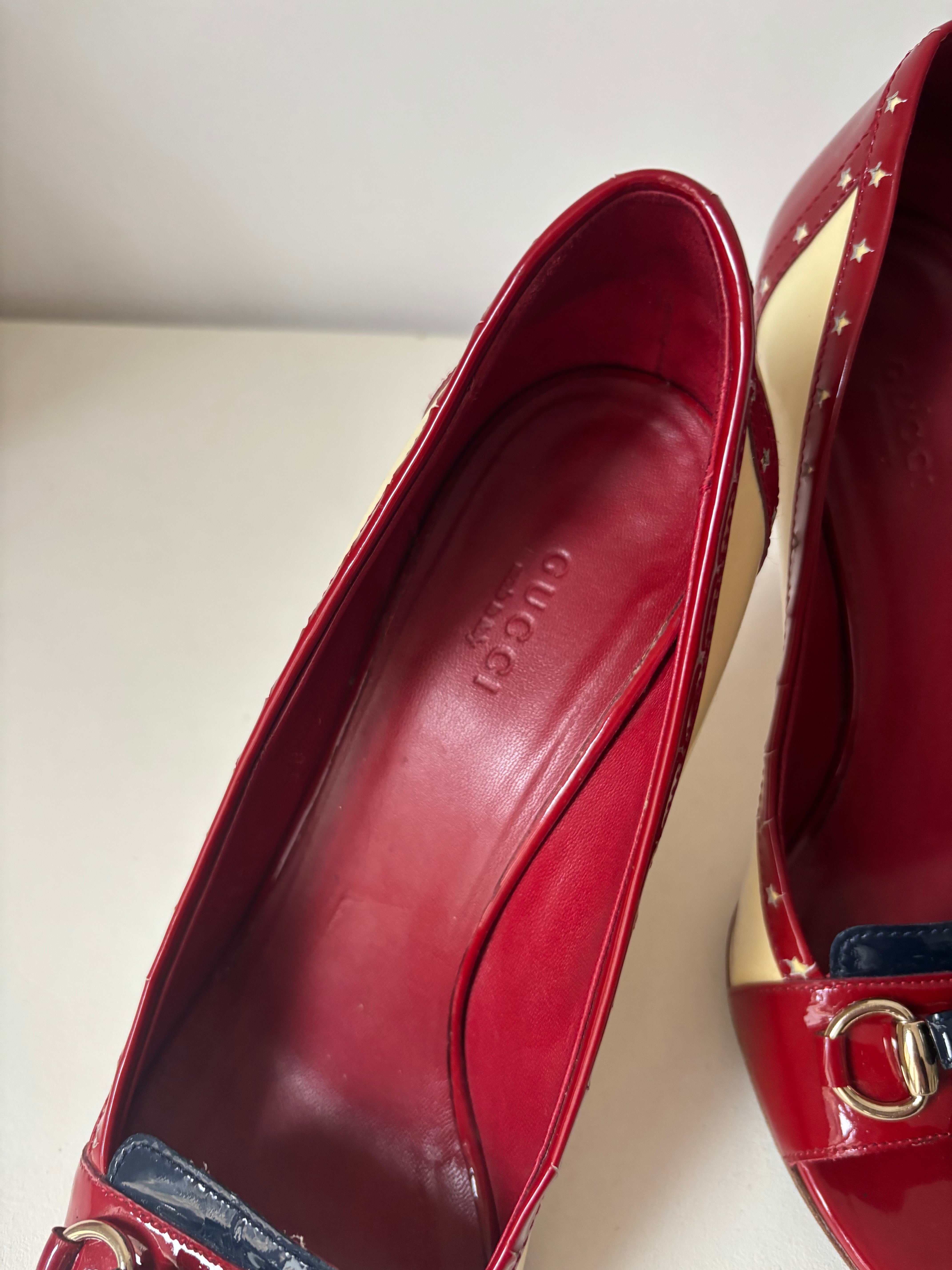 Gucci red and cream patent leather pumps - 38