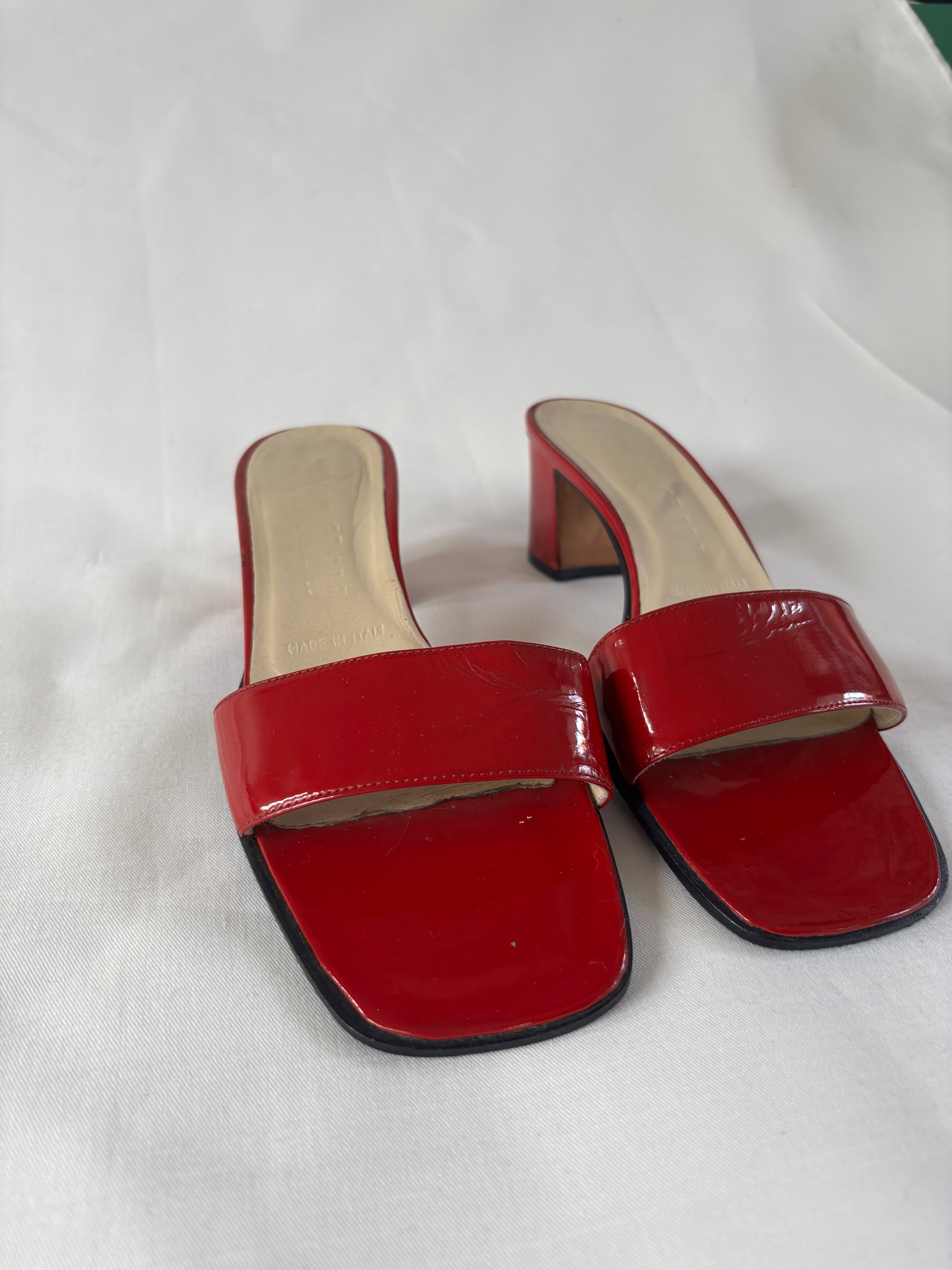 Miu Miu mules cuir rouge - 38,5