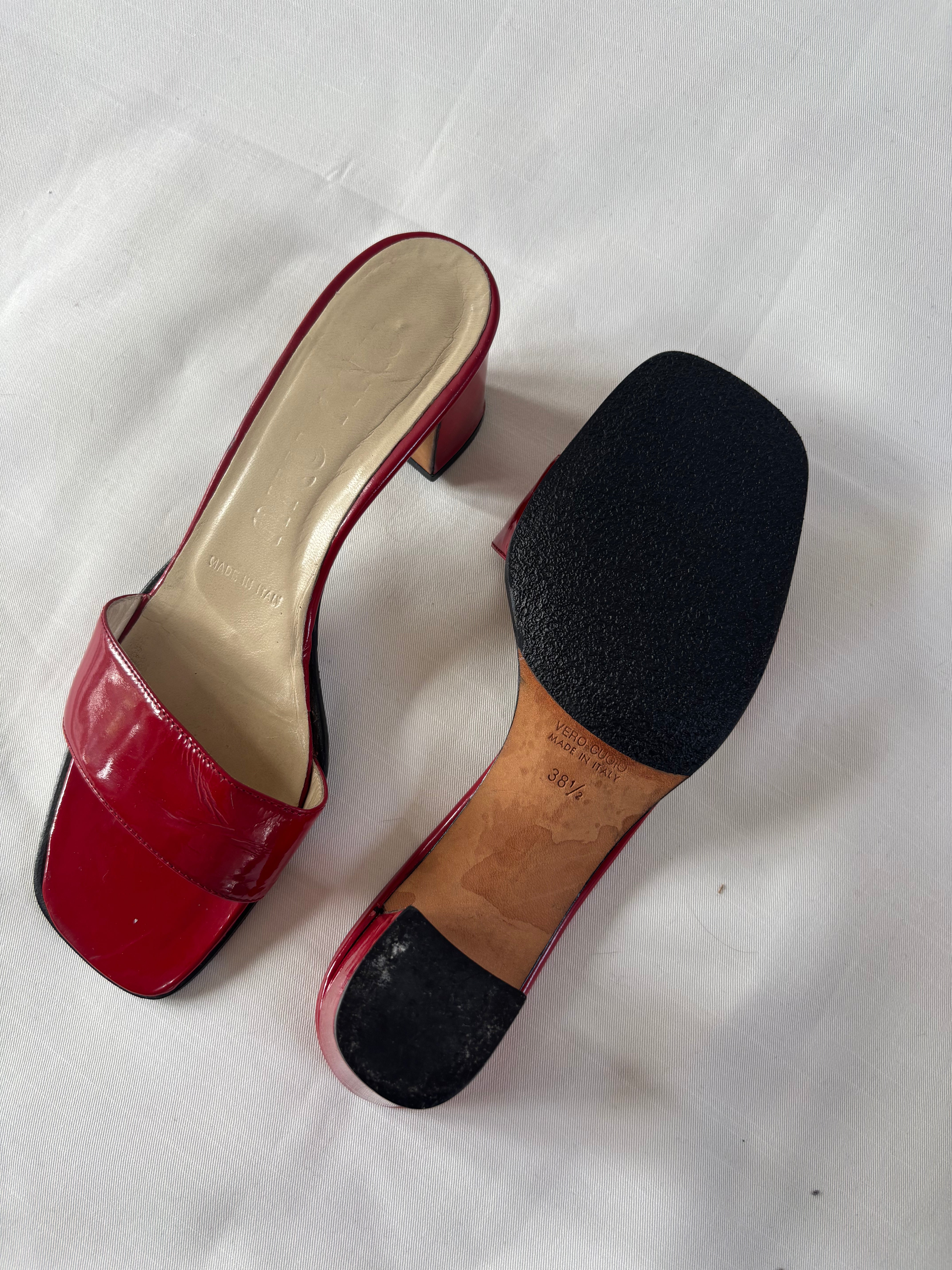 Miu Miu mules cuir rouge - 38,5