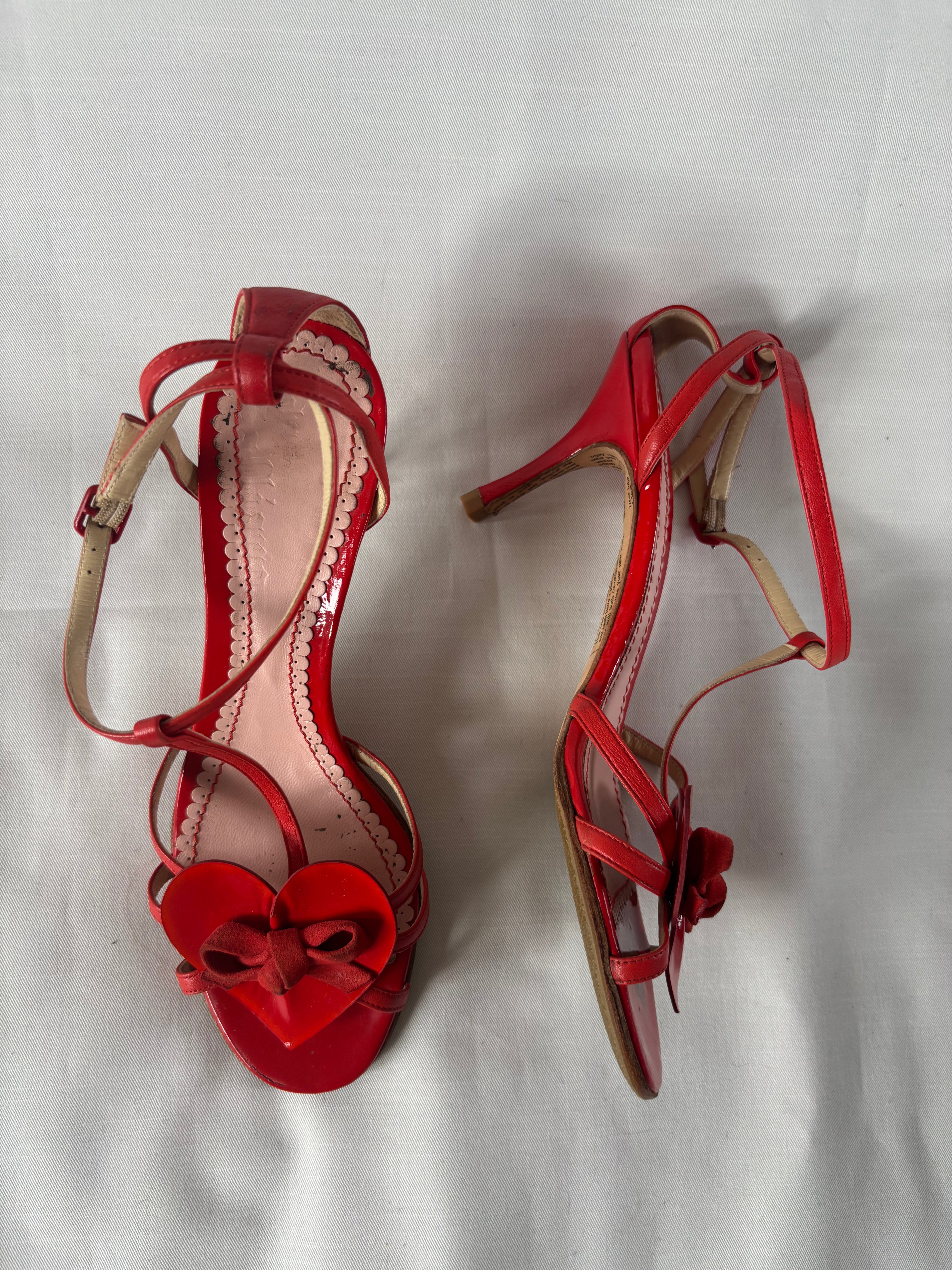 Galliano Pumps in Herzform - Größe 37,5