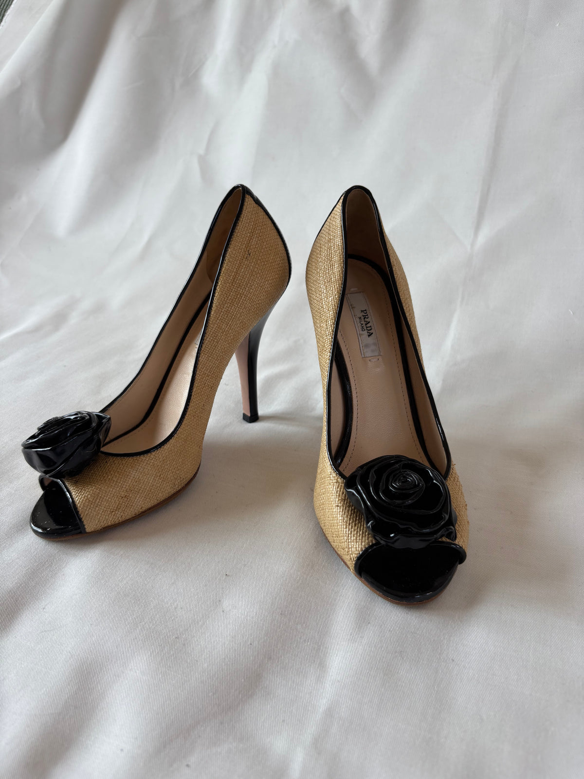 Prada escarpins toile beige fleur noire – 36