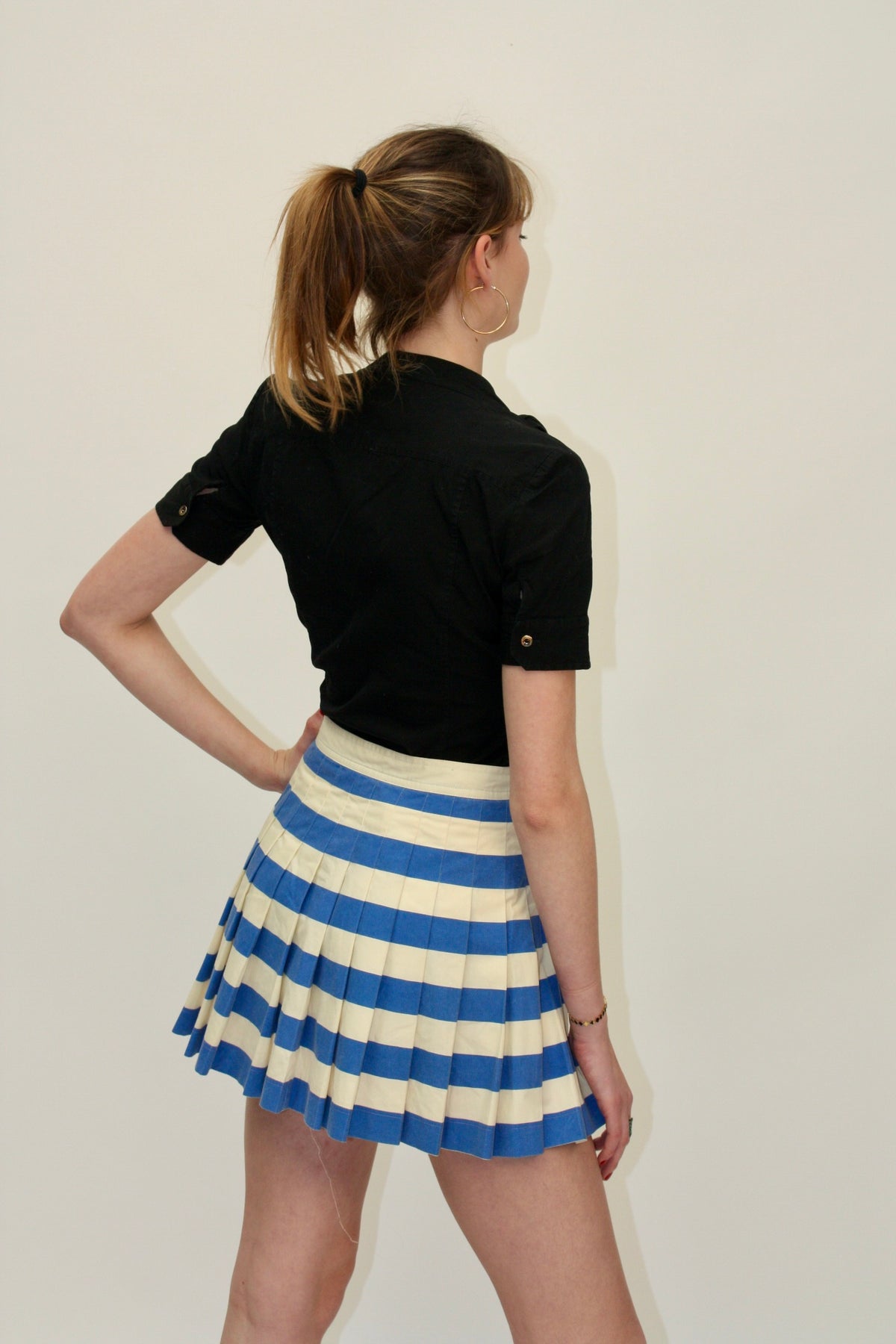 Valentino Sport – Jupe vintage plissée bleu et blanc – S