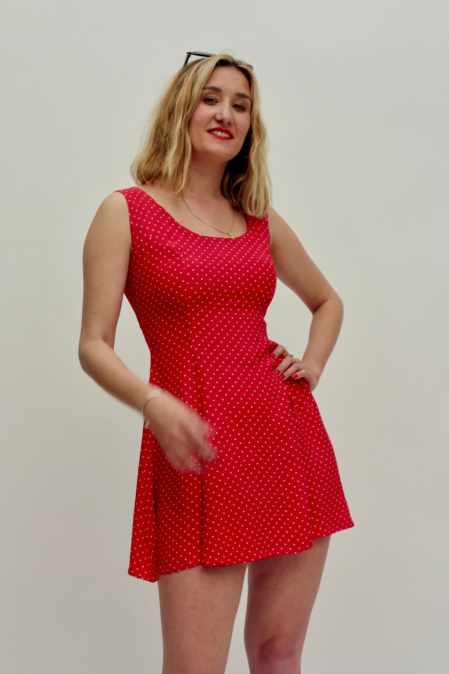 Moschino – Robe rouge à pois – S/M