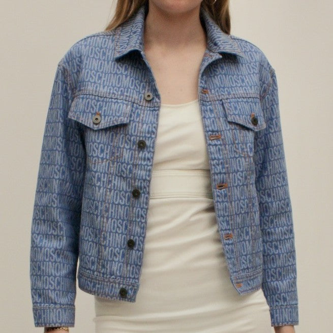 Moschino – Veste en denim monogram, coupe courte – M
