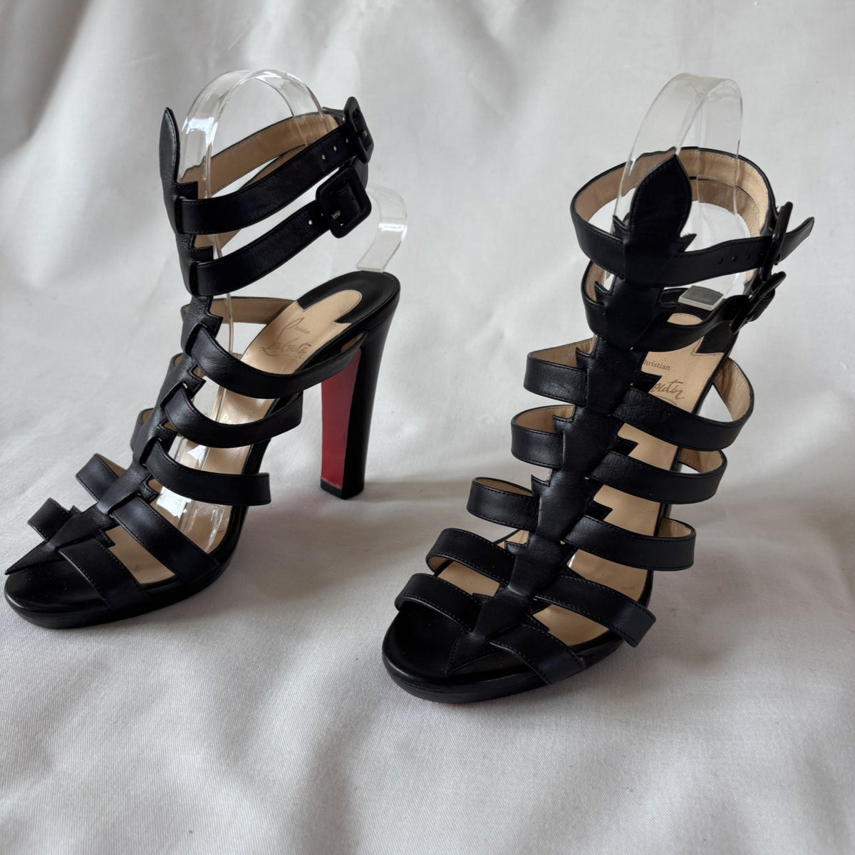 Louboutin Neronna spartiates cuir noir – 38