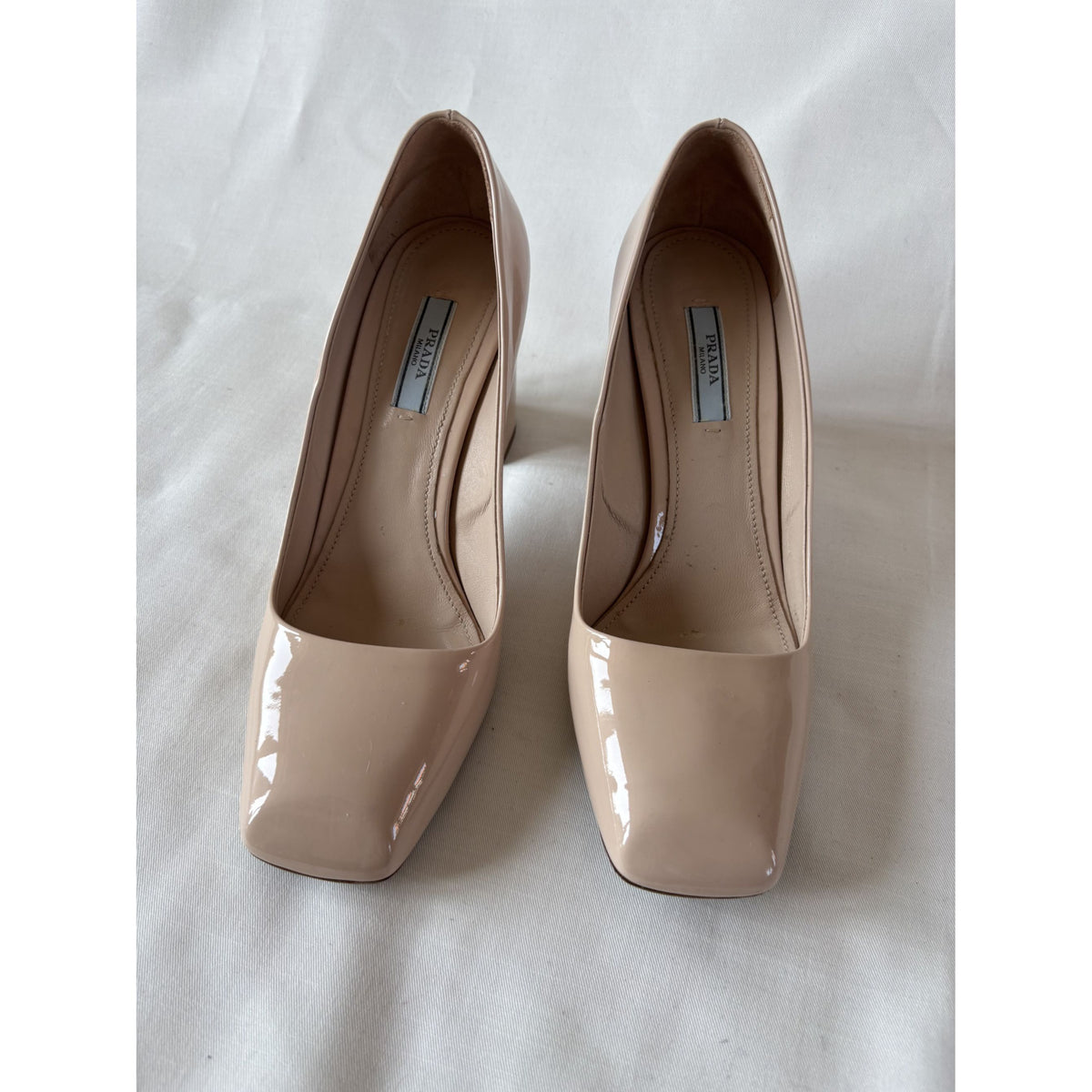Prada escarpins cuir nude verni – 38