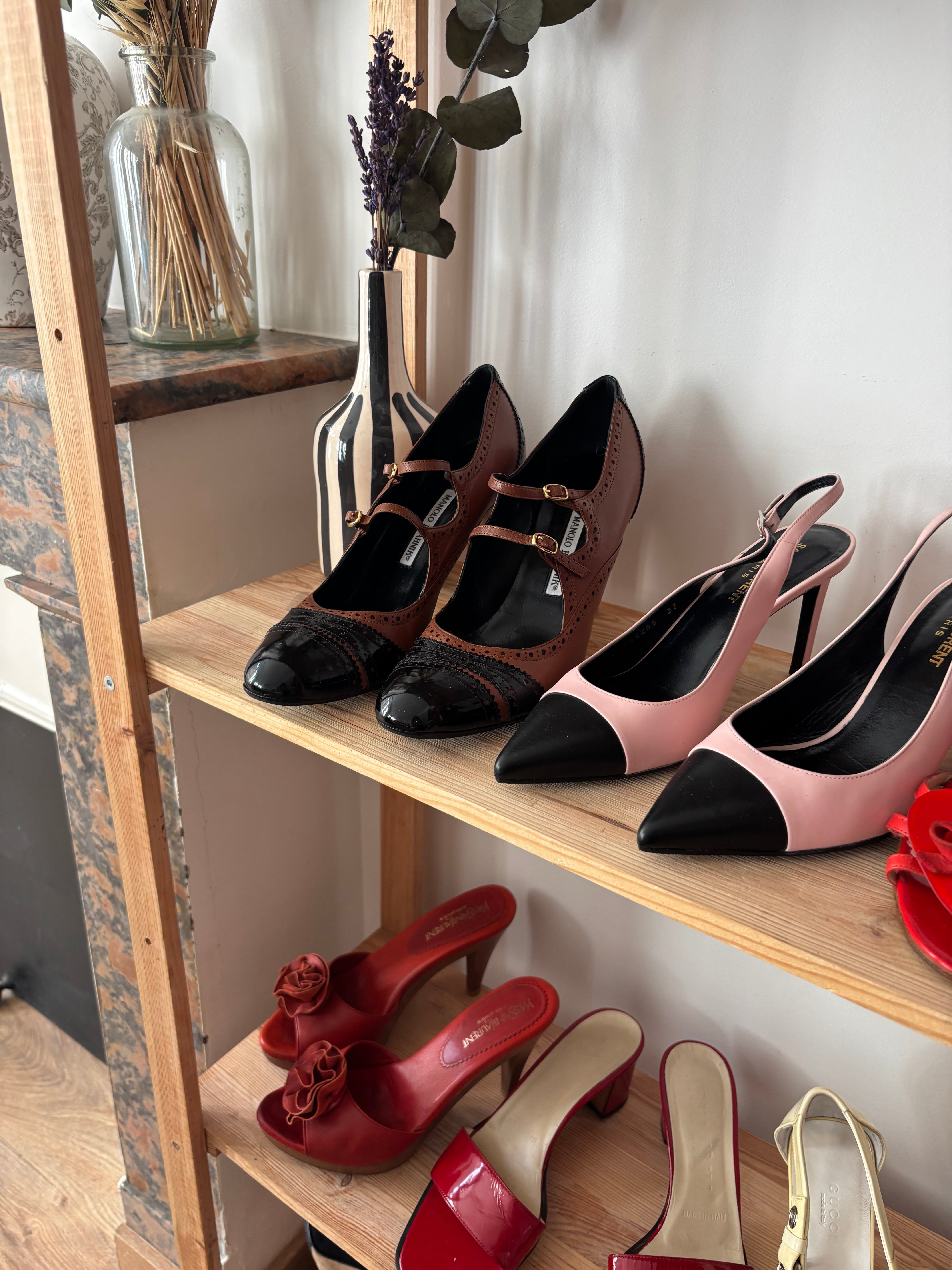 Pourquoi on aime tant les chaussures de luxe de seconde main