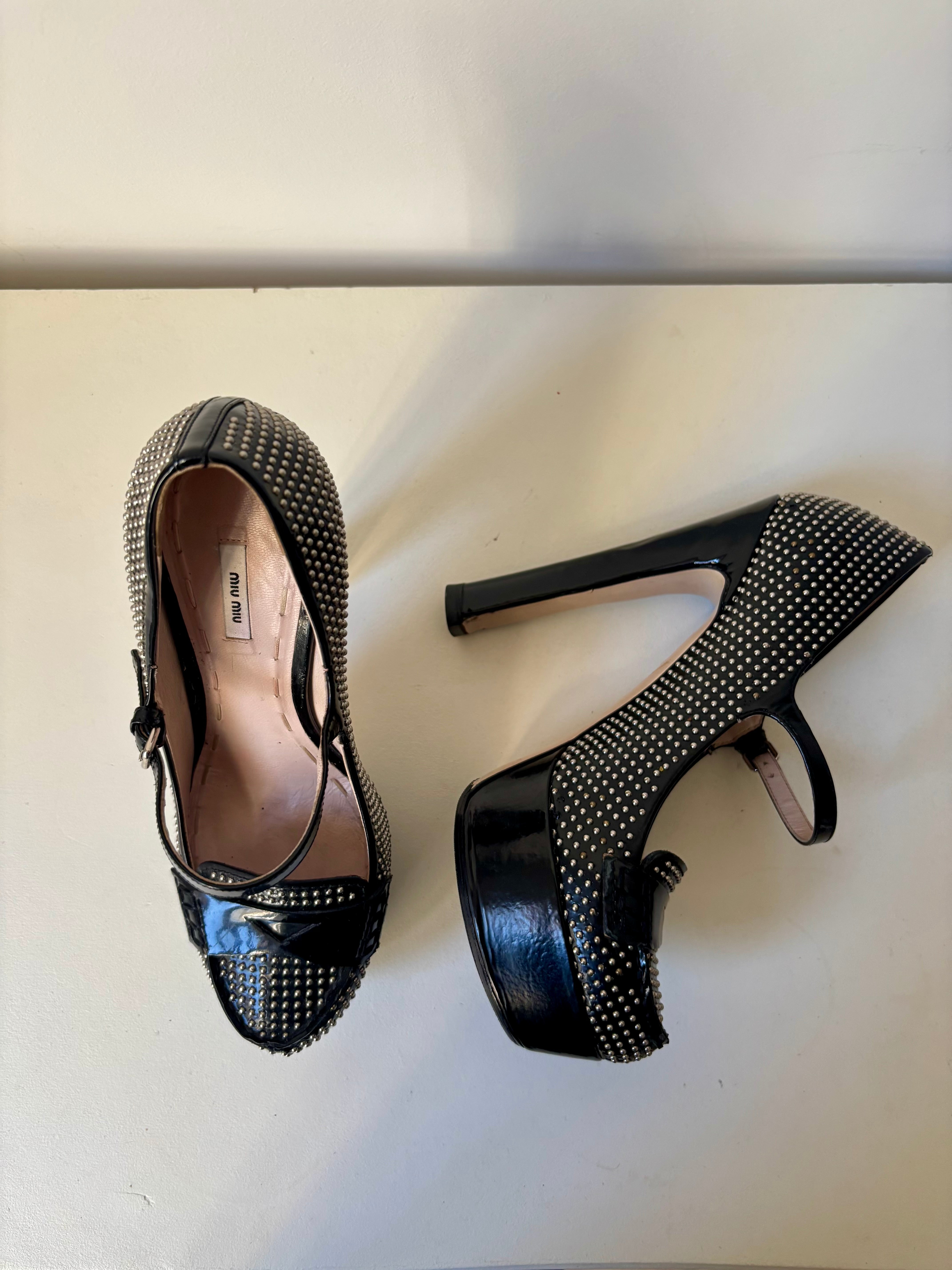 Miu Miu Mary-Jane cloutées – 37