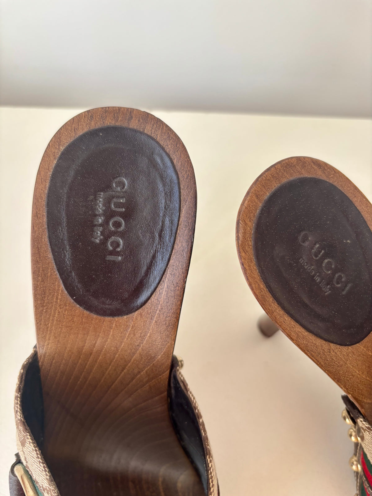 Gucci mules monogramme