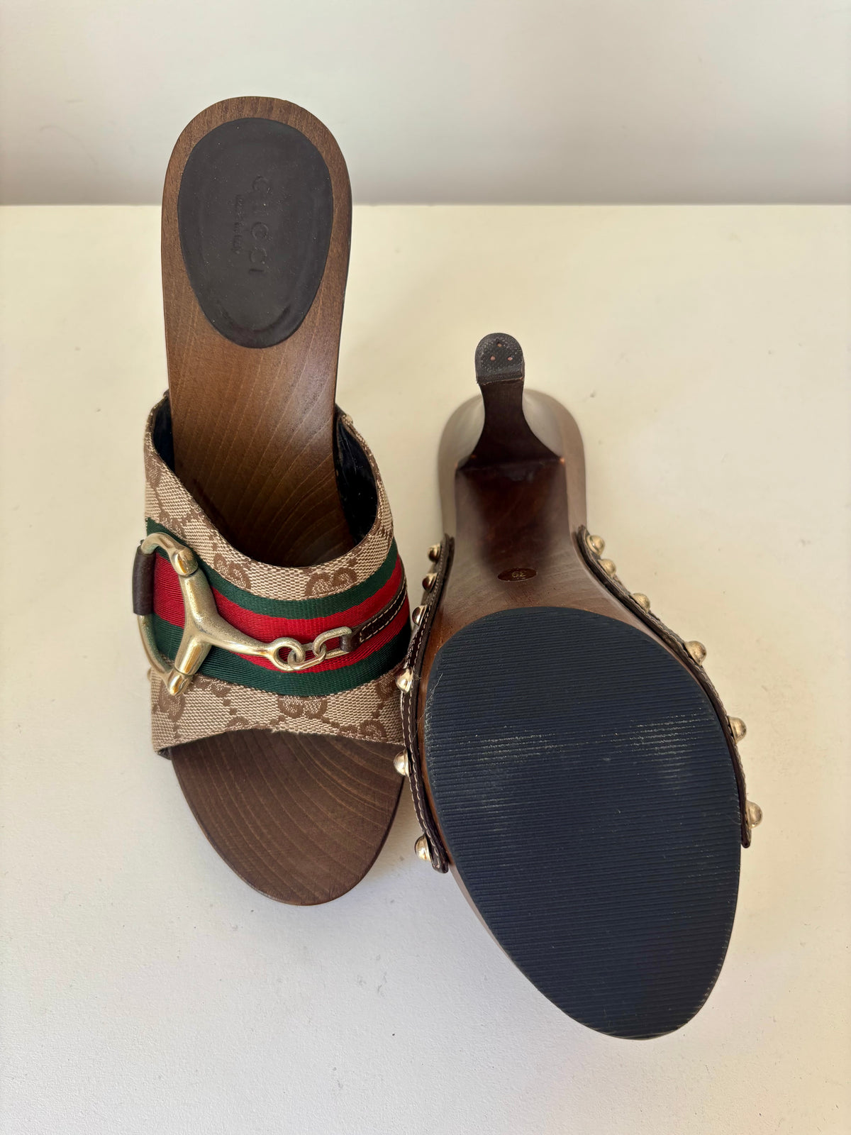 Gucci mules monogramme
