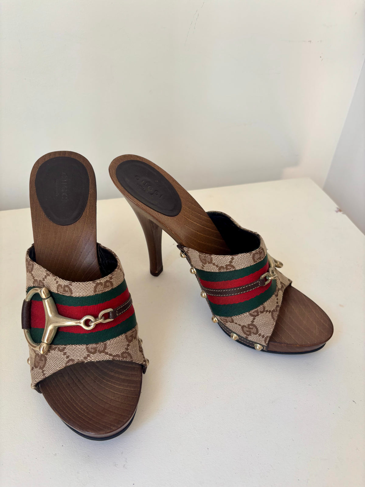 Gucci mules monogramme