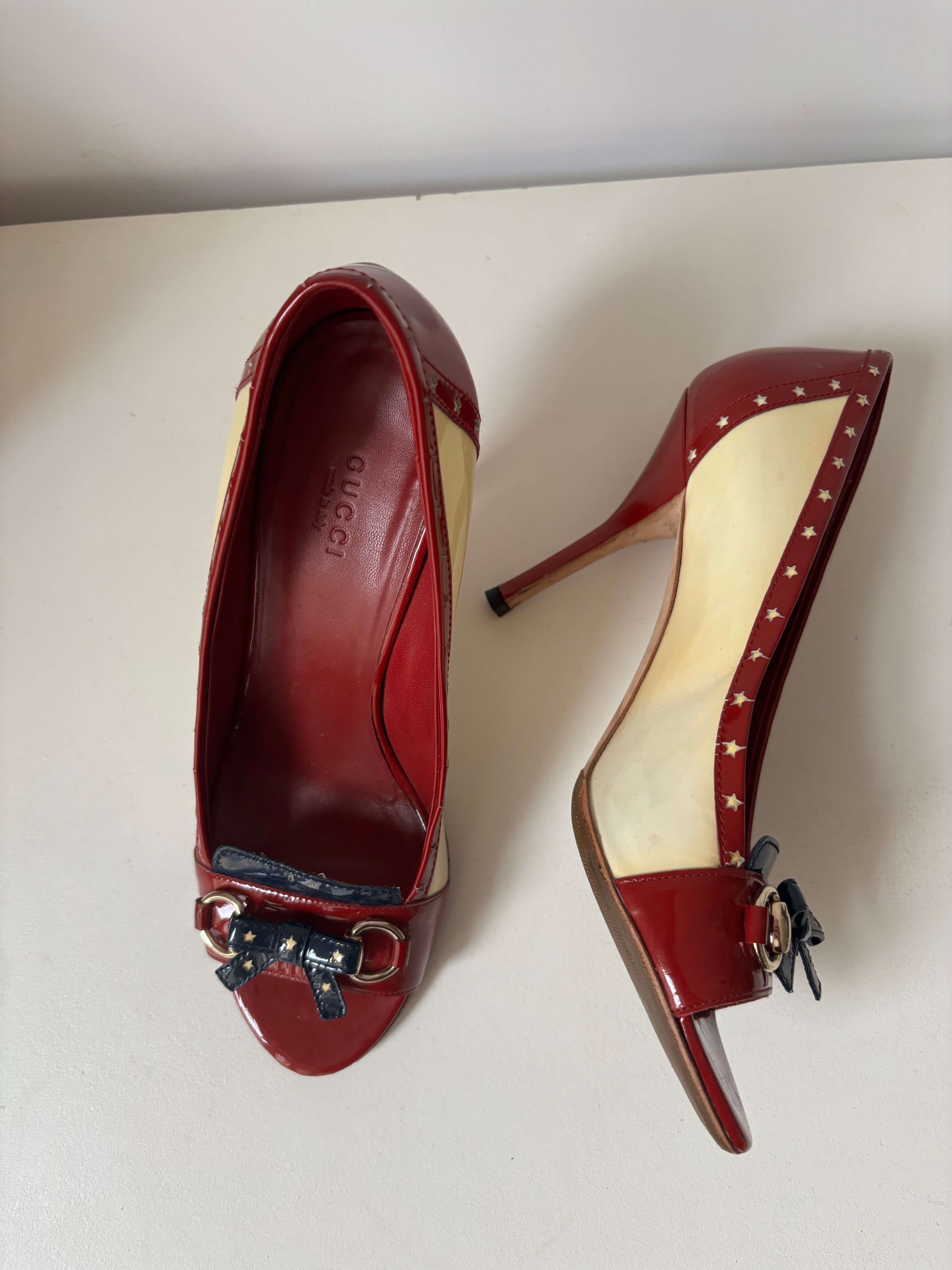 Gucci red and cream patent leather pumps - 38