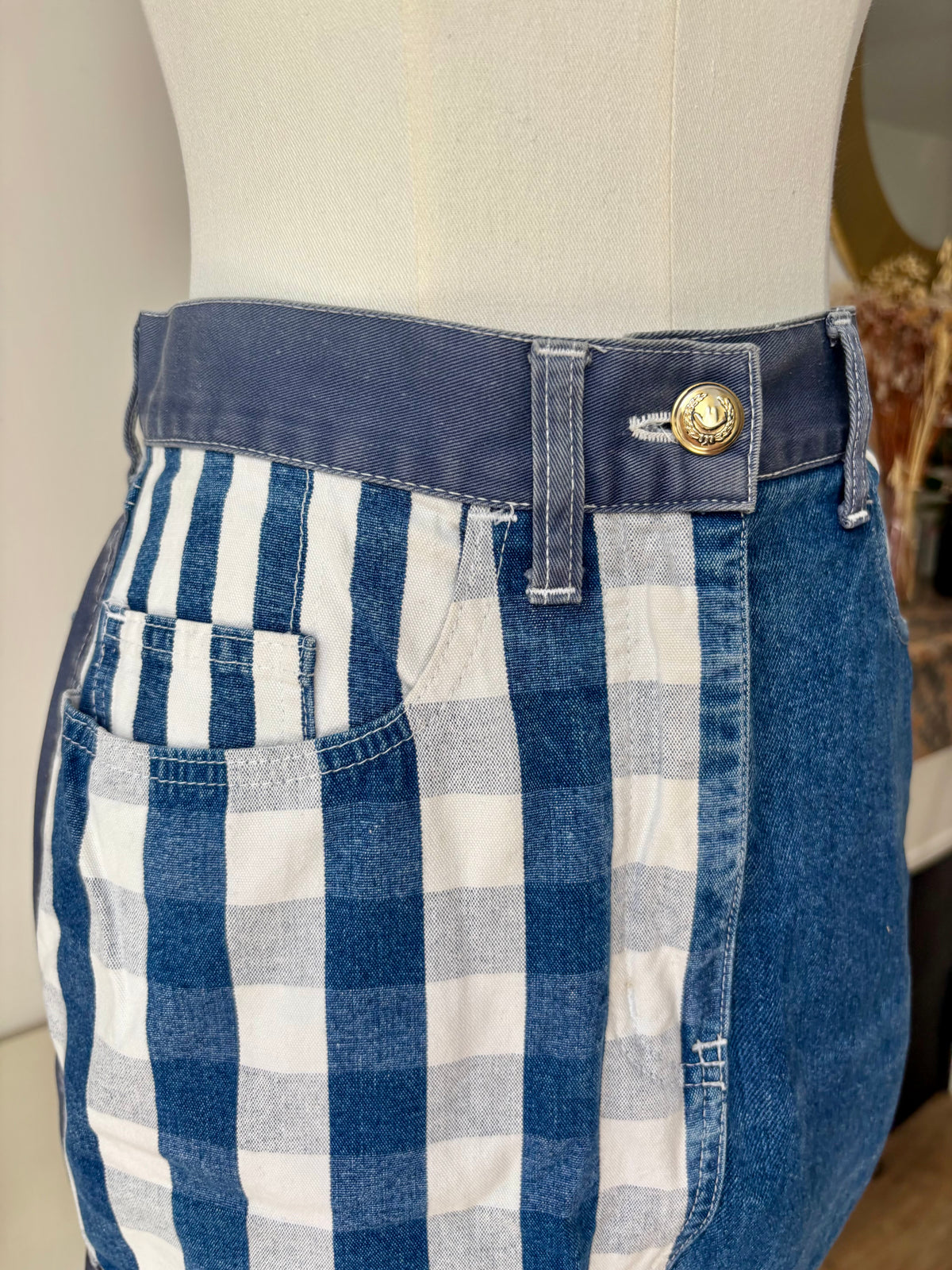 Moschino – Jupe vintage patchwork denim et imprimés – XS