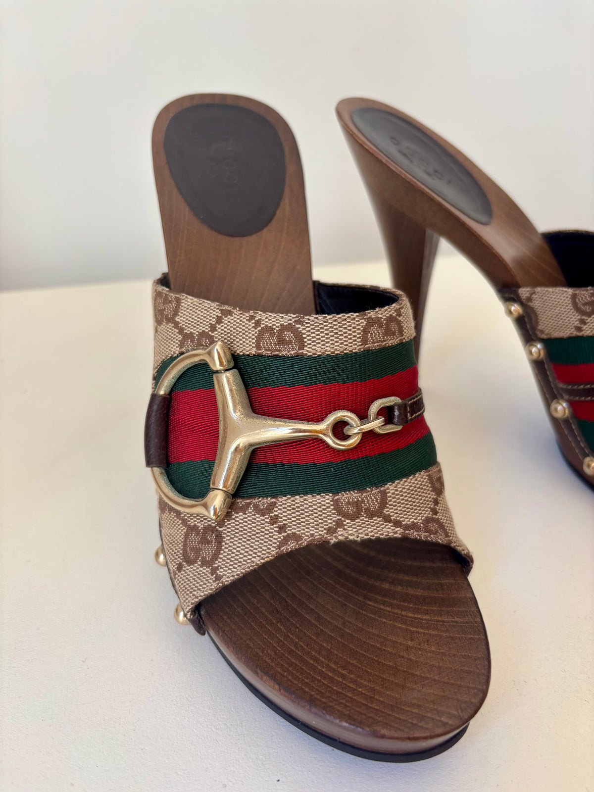 Gucci mules monogramme