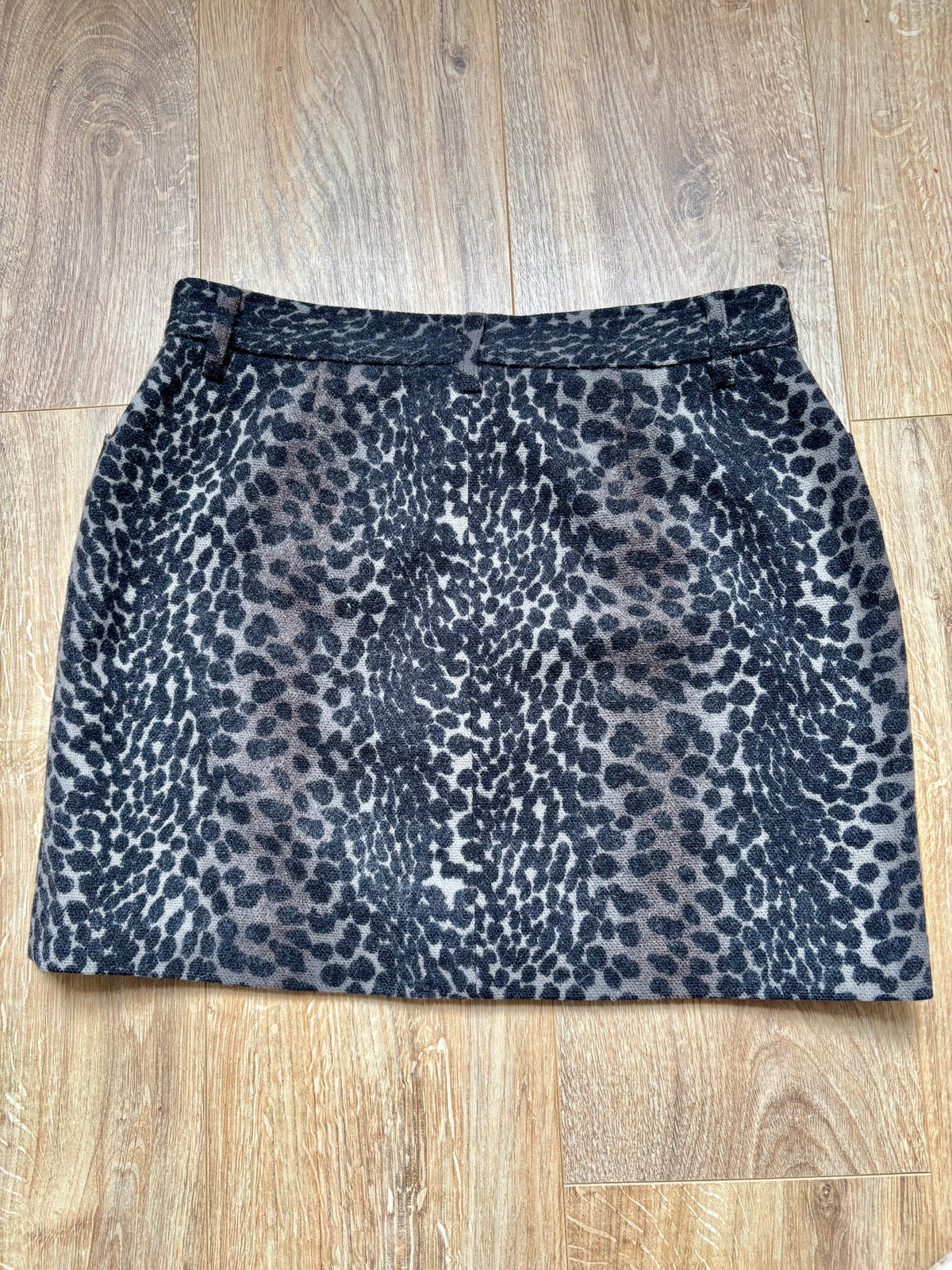 Kenzo jupe laine motif animalier gris et noir – S