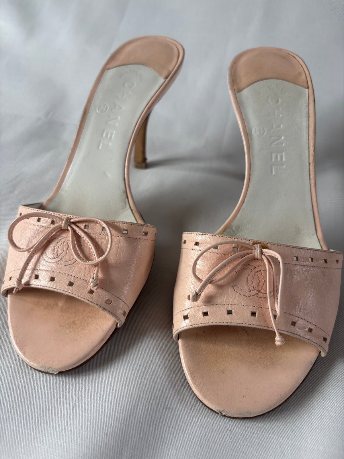Chanel mules cuir rose CC - 39