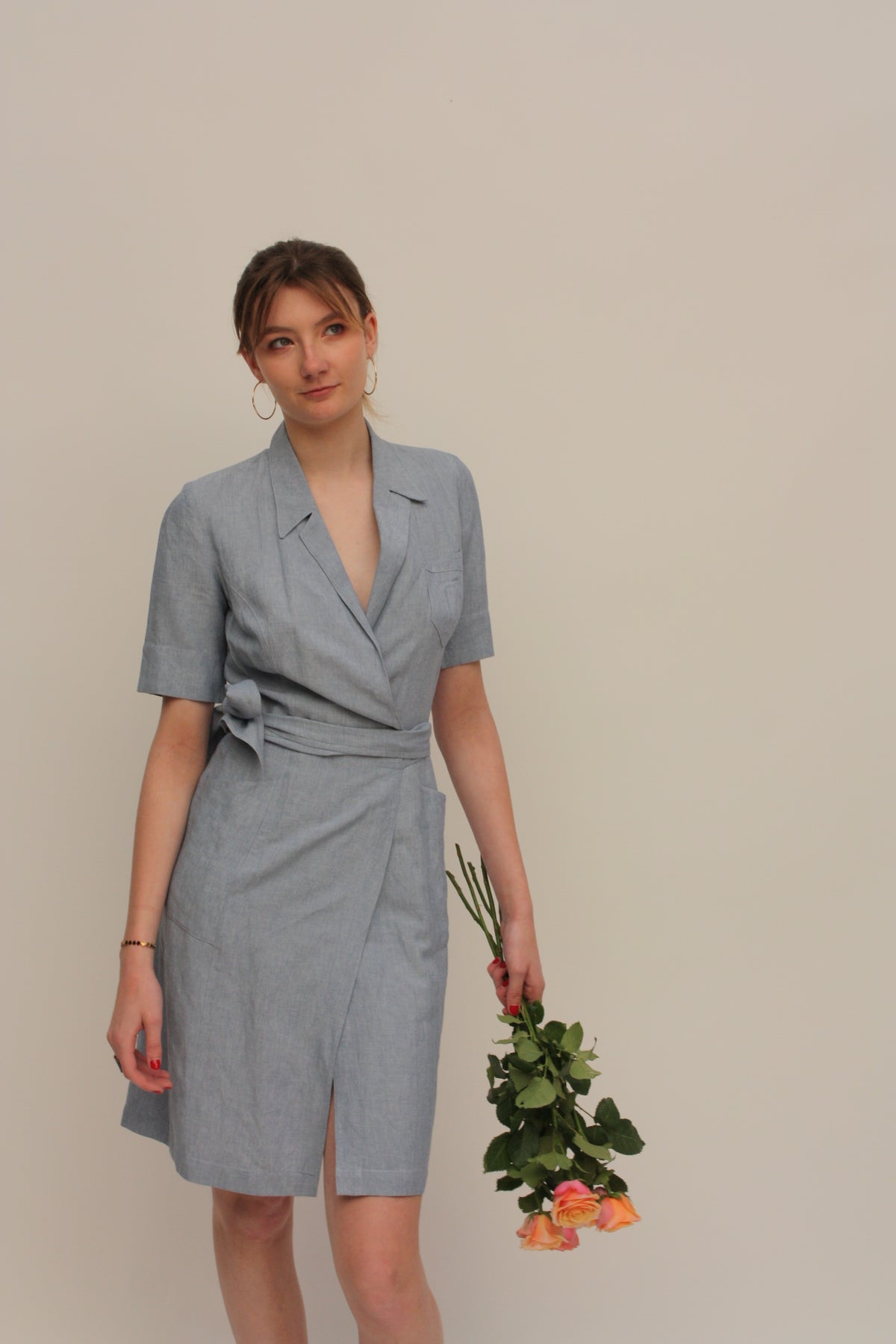 Mugler – Robe tailleur bleu-gris ceinturée – S