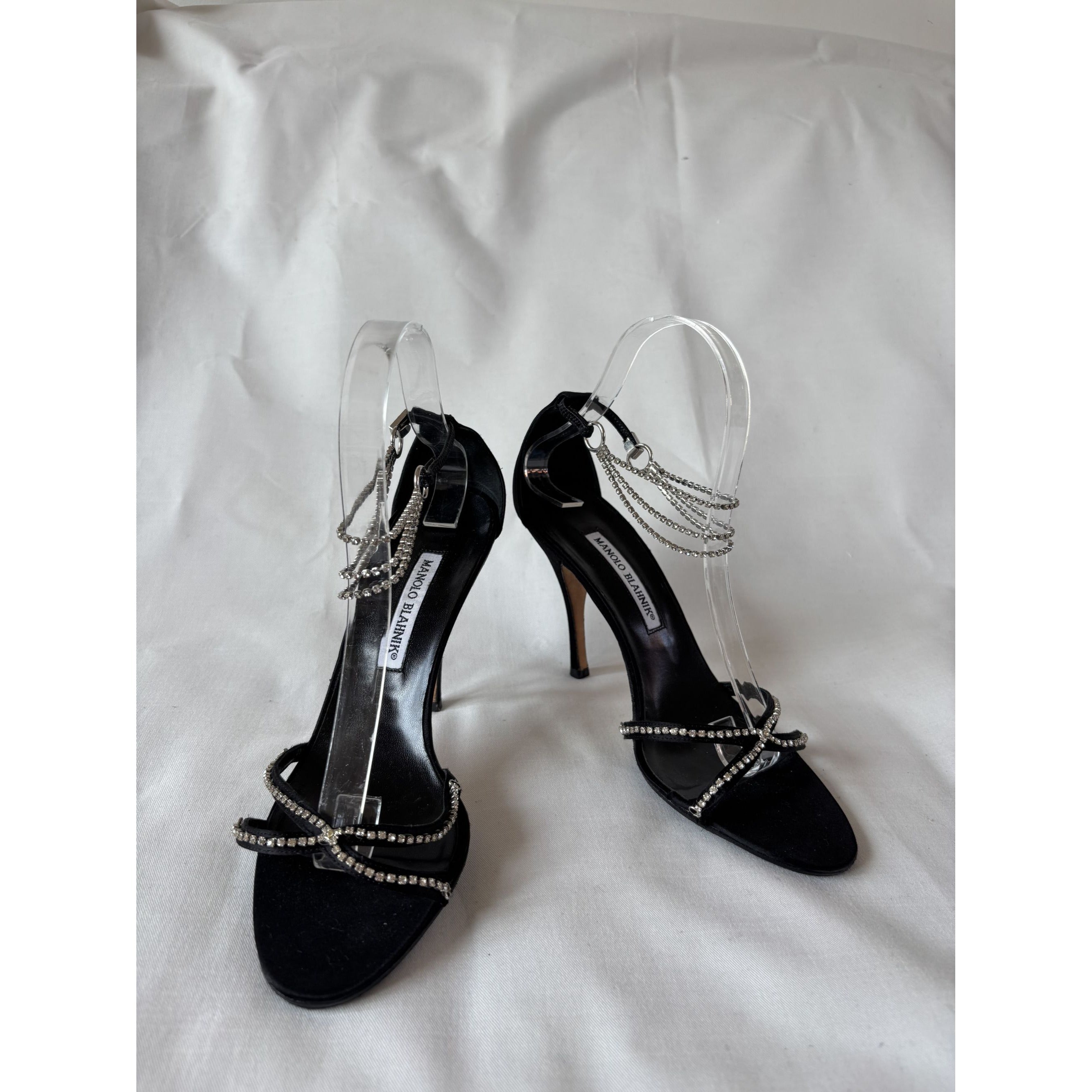 Escarpins Manolo Blahnik à strass